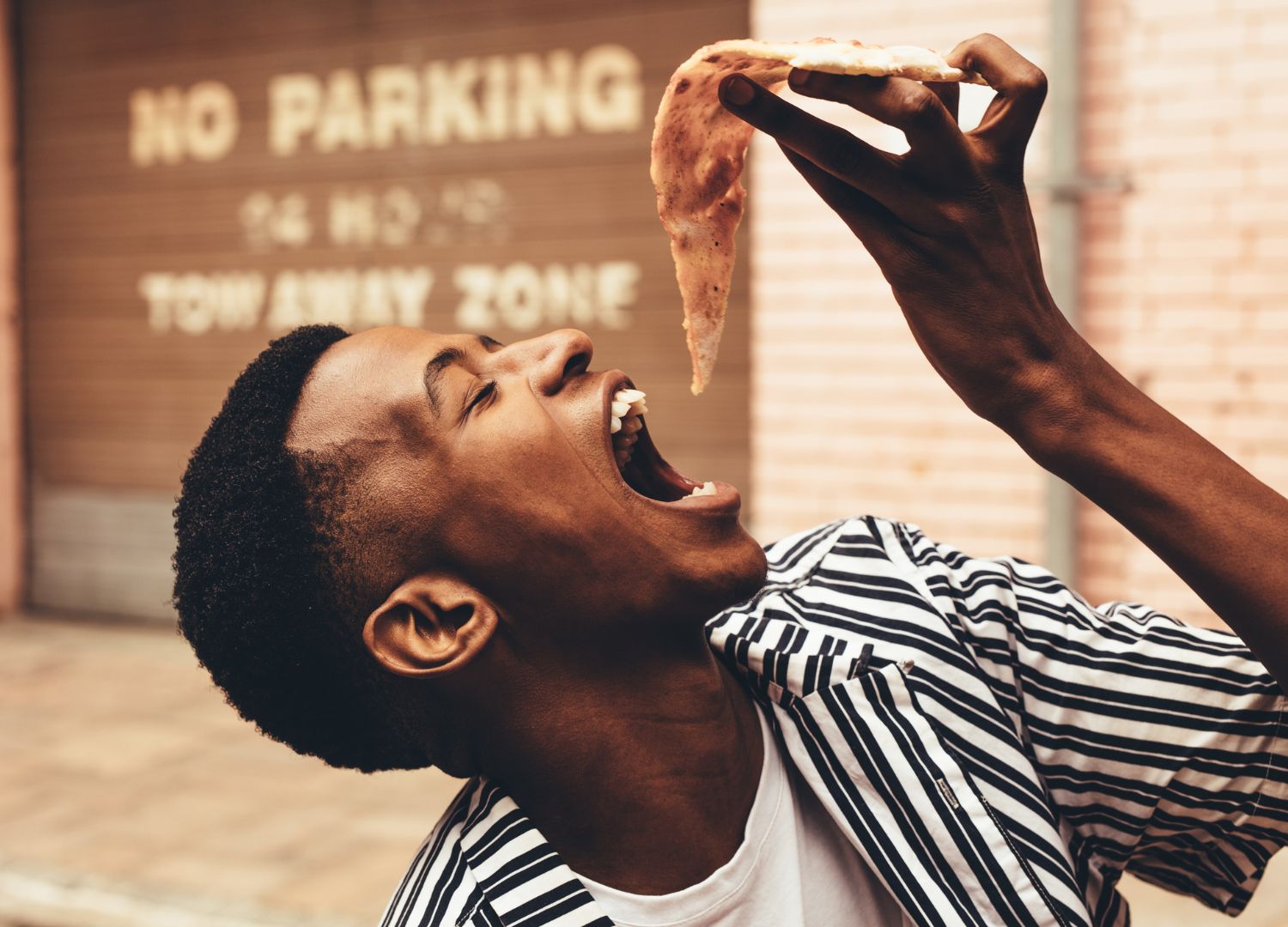 "Strengthen your mind to overcome:  overeating (Pidgin)"